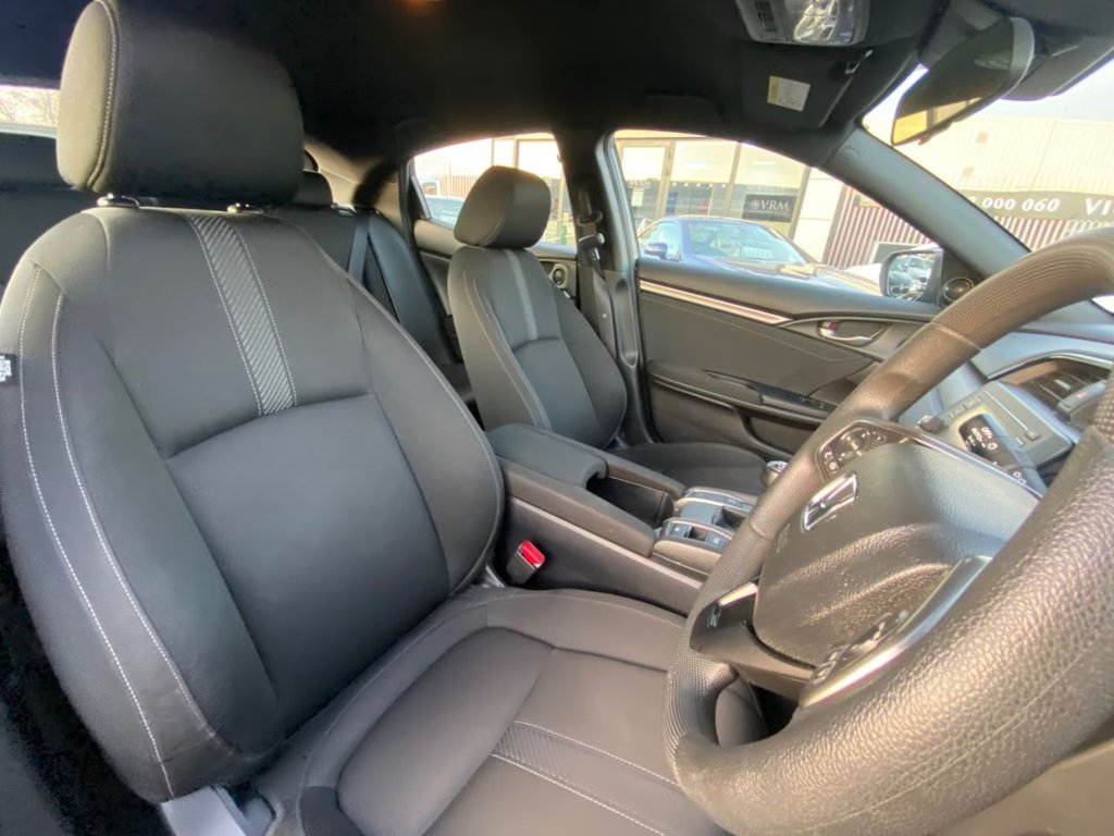 Used Honda Civic 2018 for sale - 76265404: Photo 17