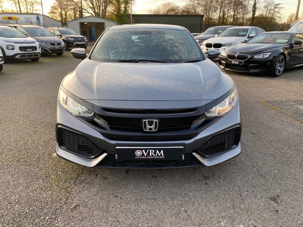 Used Honda Civic 2018 for sale - 76265404: Photo 3