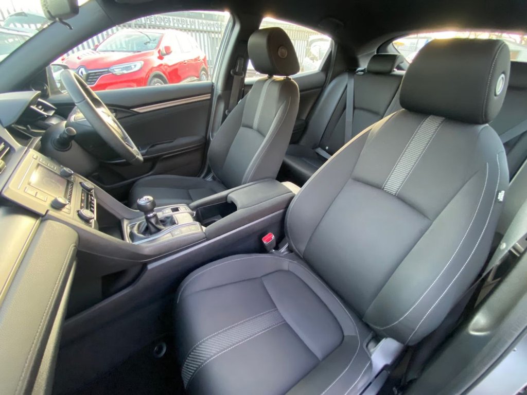 Used Honda Civic 2018 for sale - 76265404: Photo 8