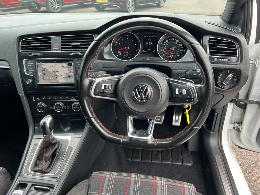 Used Volkswagen Golf 2017 for sale - 76265426: Photo 10