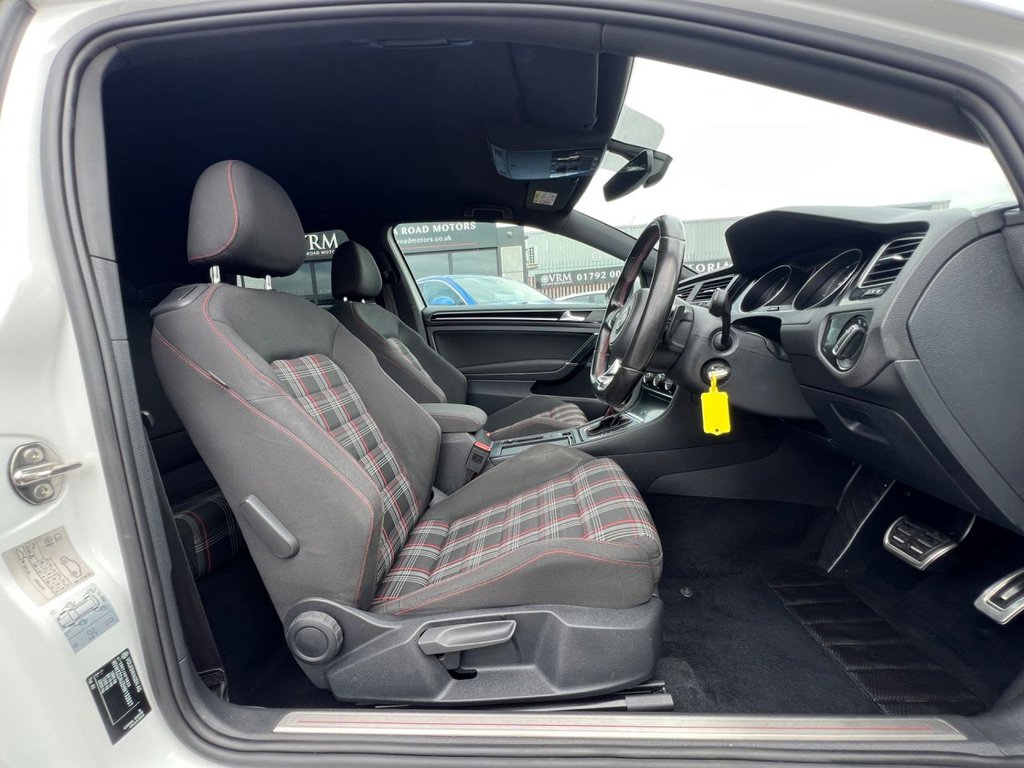 Used Volkswagen Golf 2017 for sale - 76265426: Photo 12