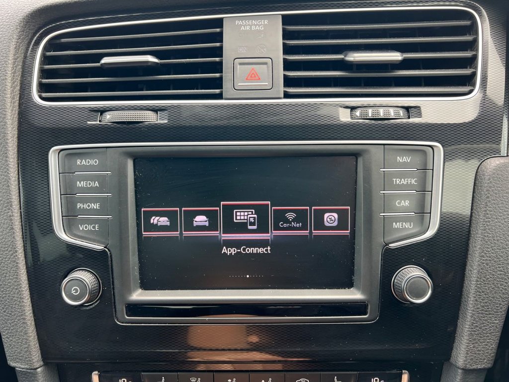 Used Volkswagen Golf 2017 for sale - 76265426: Photo 19