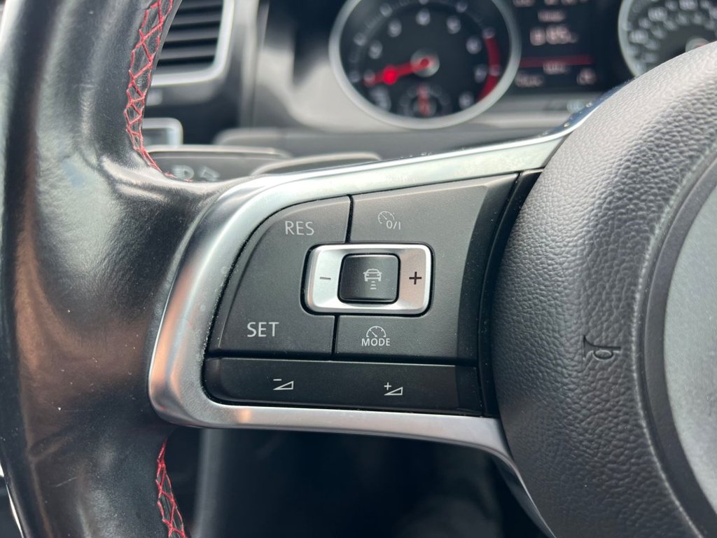 Used Volkswagen Golf 2017 for sale - 76265426: Photo 24