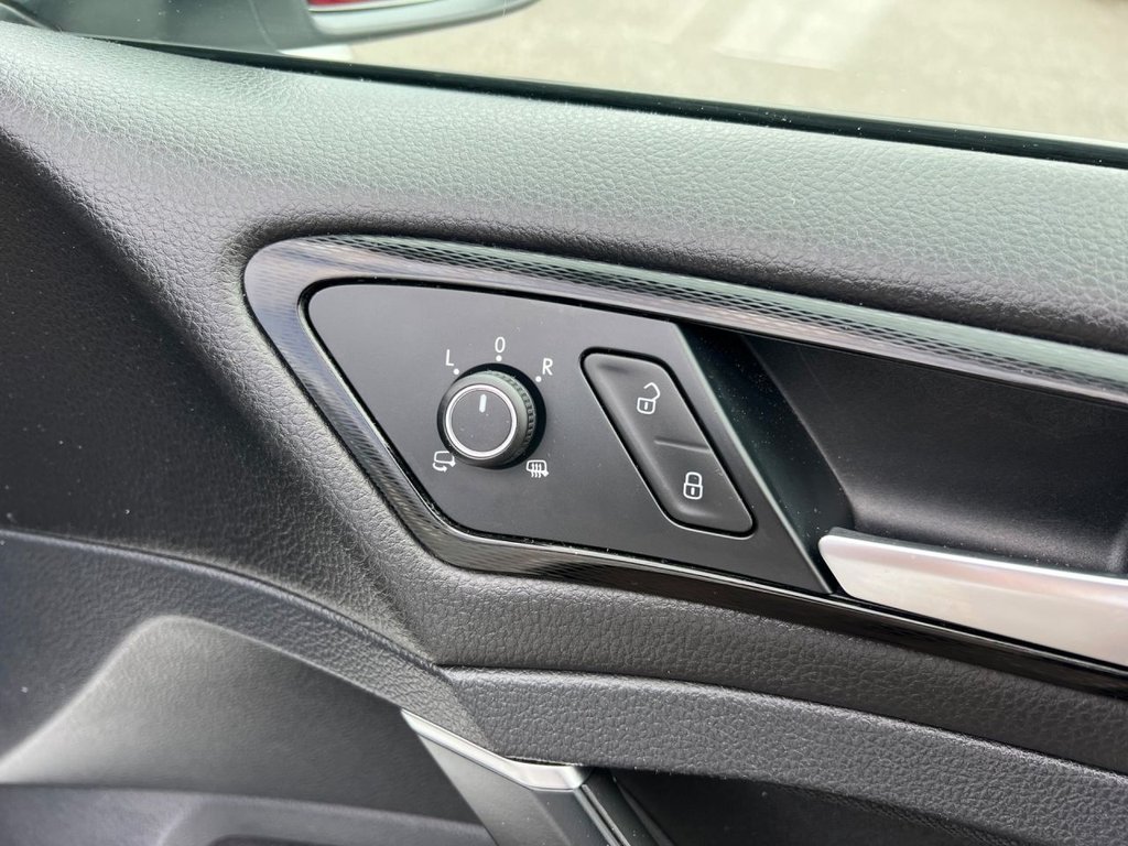 Used Volkswagen Golf 2017 for sale - 76265426: Photo 26