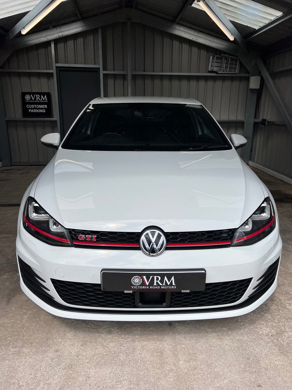 Used Volkswagen Golf 2017 for sale - 76265426: Photo 31