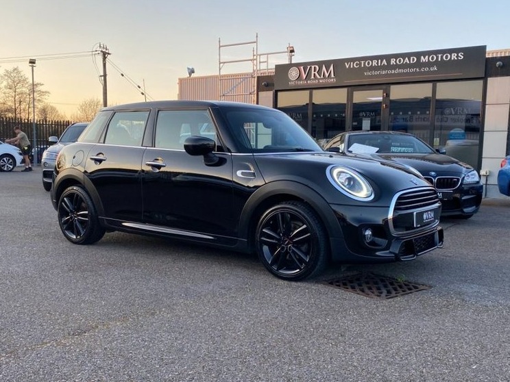 Used MINI Hatch 2019 for sale - 76265427: Photo 1