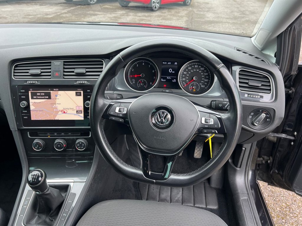 Used Volkswagen Golf 2019 for sale - 76265402: Photo 10