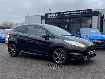 Used Ford Fiesta 2016 for sale - 77369100: Photo