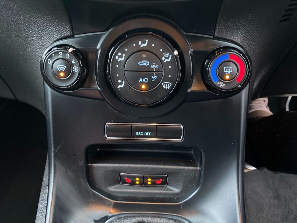 Used Ford Fiesta 2016 for sale - 77369100: Photo 24