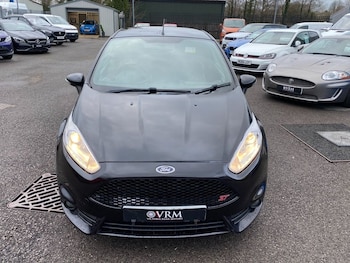 Used Ford Fiesta 2016 for sale - 77369100: Photo