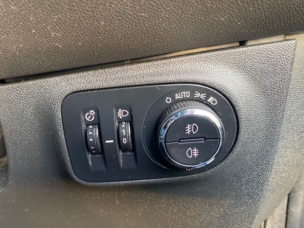 Used Vauxhall Corsa 2015 for sale - 76088819: Photo 23