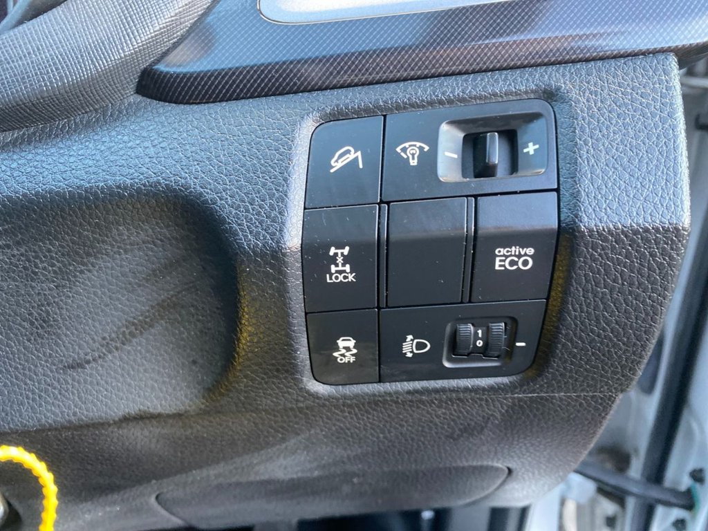 Used Hyundai Santa Fe 2014 for sale - 77153246: Photo 28