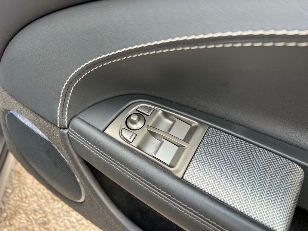 Used Jaguar XKR 2011 for sale - 76265407: Photo 17