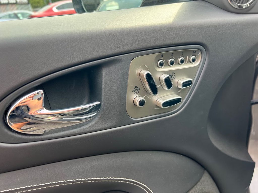Used Jaguar XKR 2011 for sale - 76265407: Photo 18