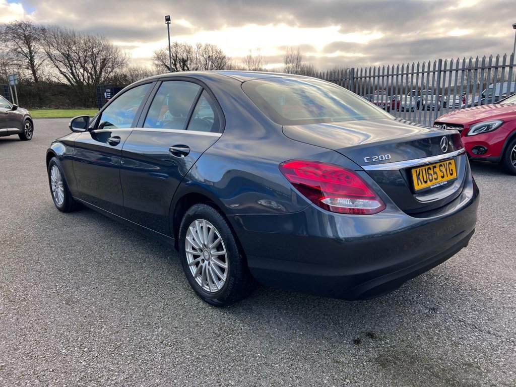 Used Mercedes-Benz C Class 2015 for sale - 77065348: Photo 7