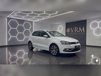 Used Volkswagen Polo 2017 for sale - 79114366: Photo