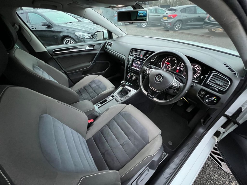 Used Volkswagen Golf 2014 for sale - 77642405: Photo 11