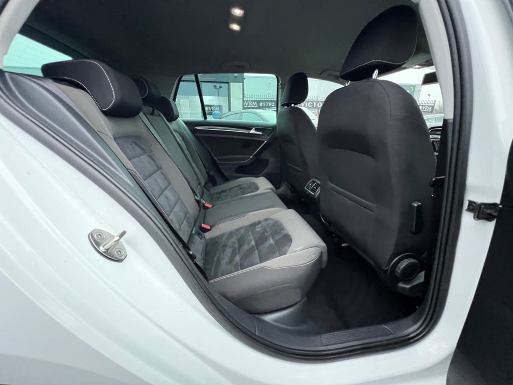 Used Volkswagen Golf 2014 for sale - 77642405: Photo 15