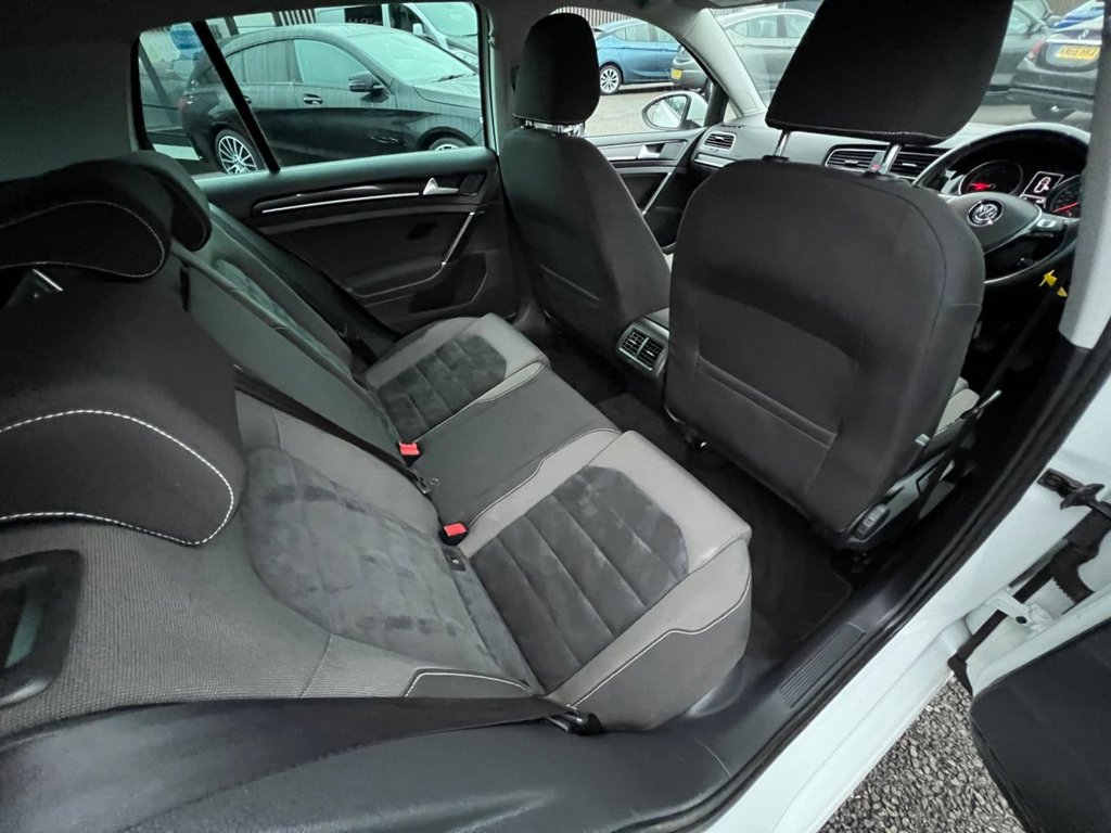 Used Volkswagen Golf 2014 for sale - 77642405: Photo 16