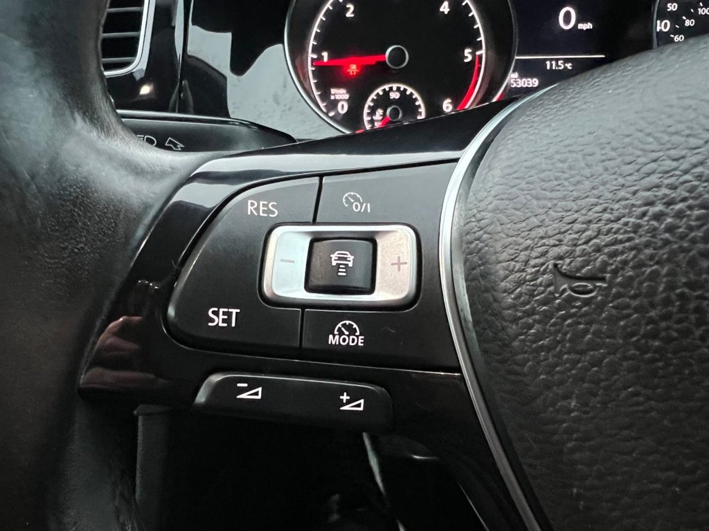 Used Volkswagen Golf 2014 for sale - 77642405: Photo 17