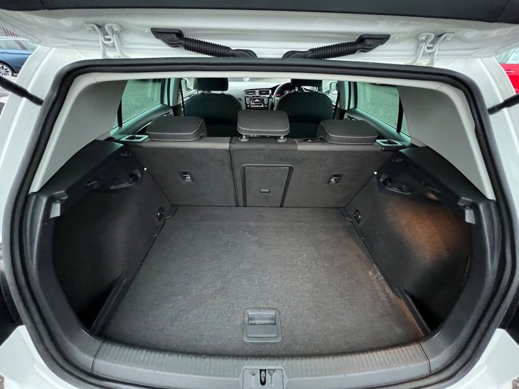 Used Volkswagen Golf 2014 for sale - 77642405: Photo 24