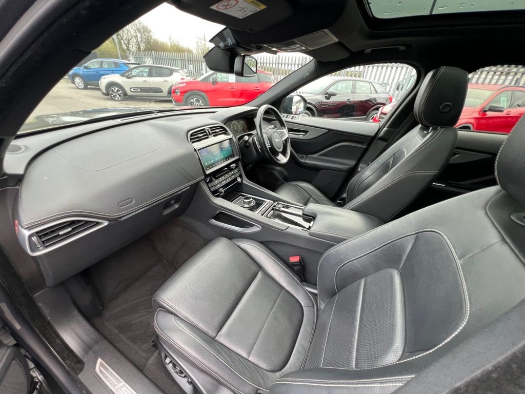 Used Jaguar F-Pace 2017 for sale - 78124374: Photo 9