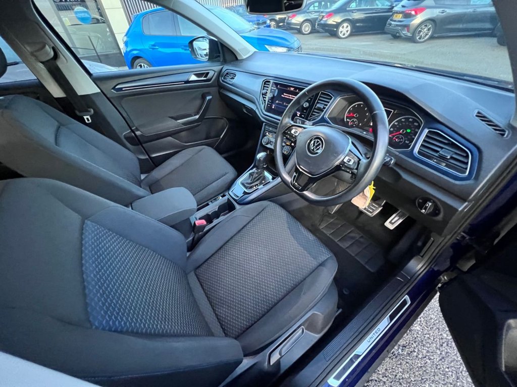 Used Volkswagen T-Roc 2020 for sale - 77089236: Photo 11