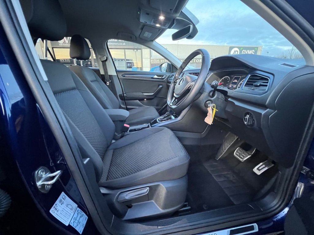 Used Volkswagen T-Roc 2020 for sale - 77089236: Photo 12