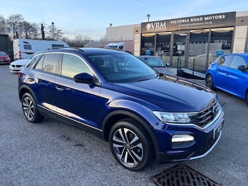 Used Volkswagen T-Roc 2020 for sale - 77089236: Photo