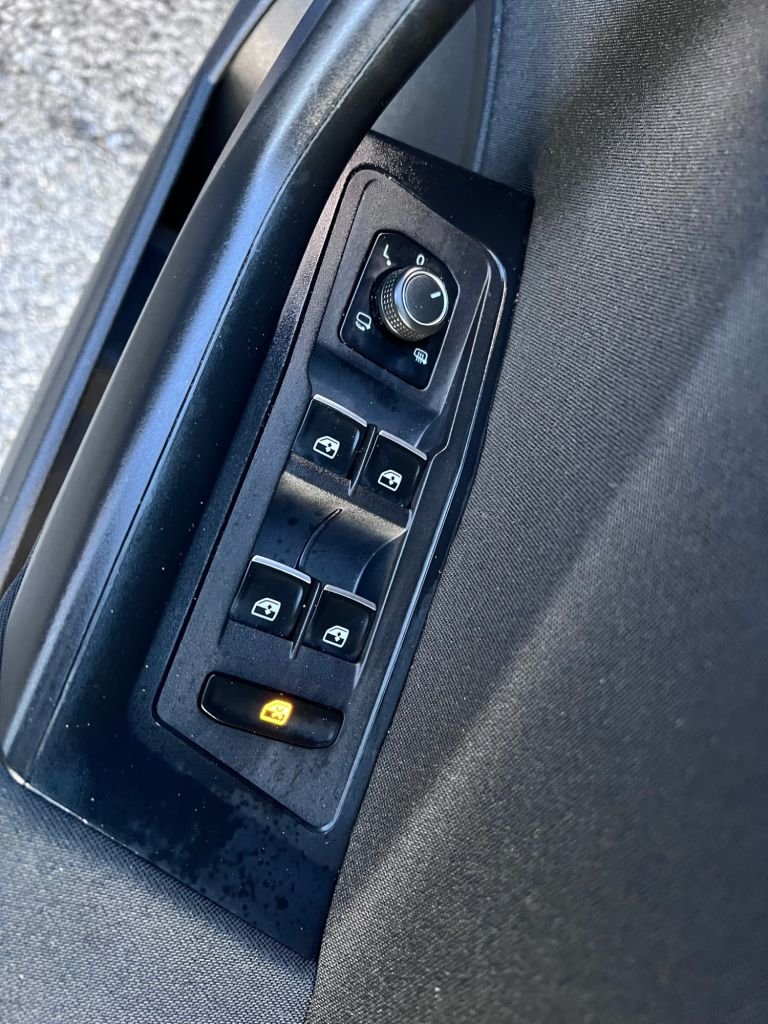 Used Volkswagen T-Roc 2020 for sale - 77089236: Photo 30