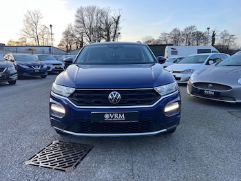 Used Volkswagen T-Roc 2020 for sale - 77089236: Photo