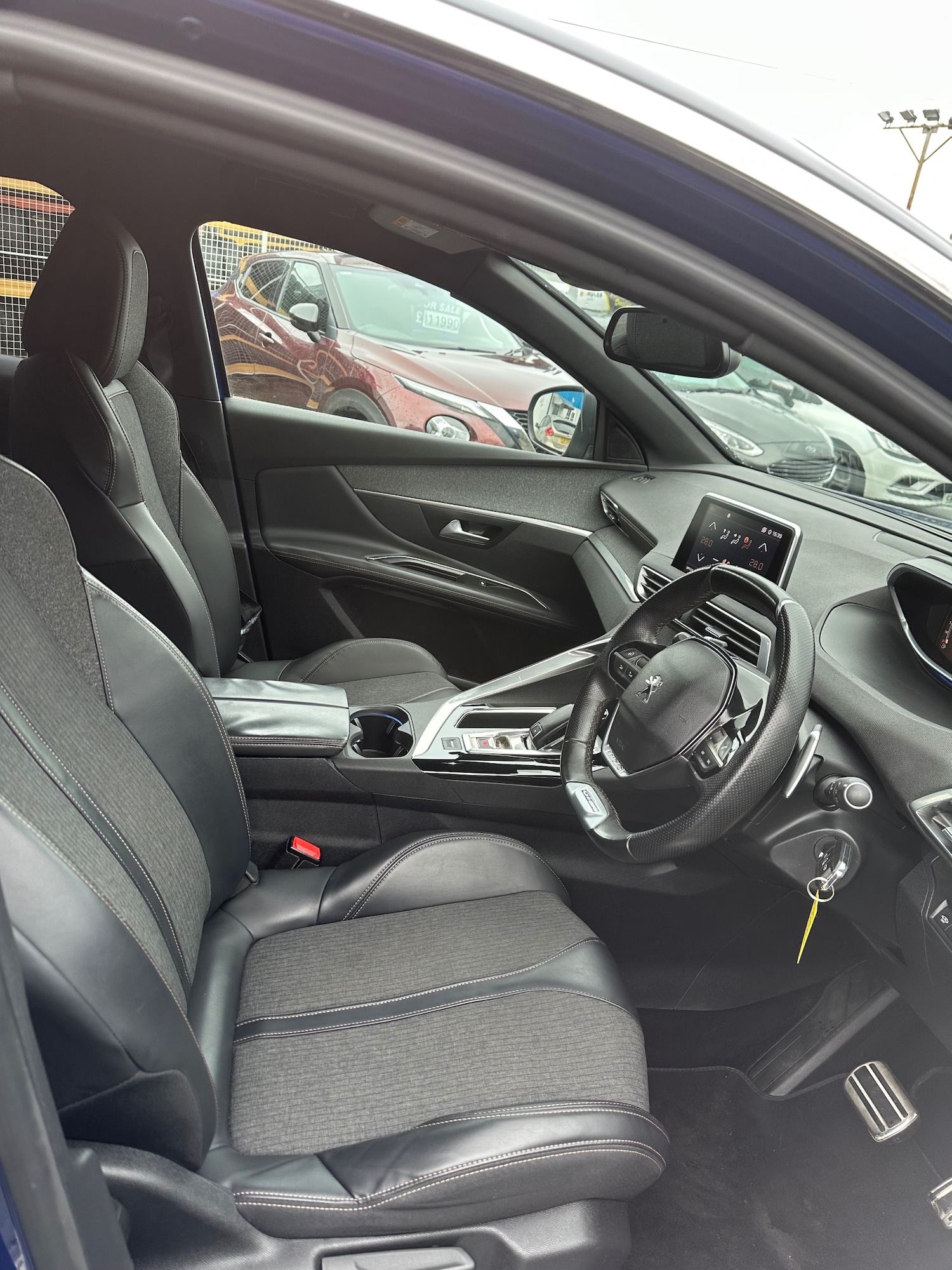 Used Peugeot 3008 2018 for sale - 77482694: Photo 11