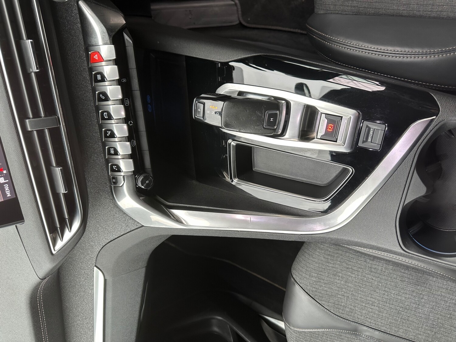 Used Peugeot 3008 2018 for sale - 77482694: Photo 19