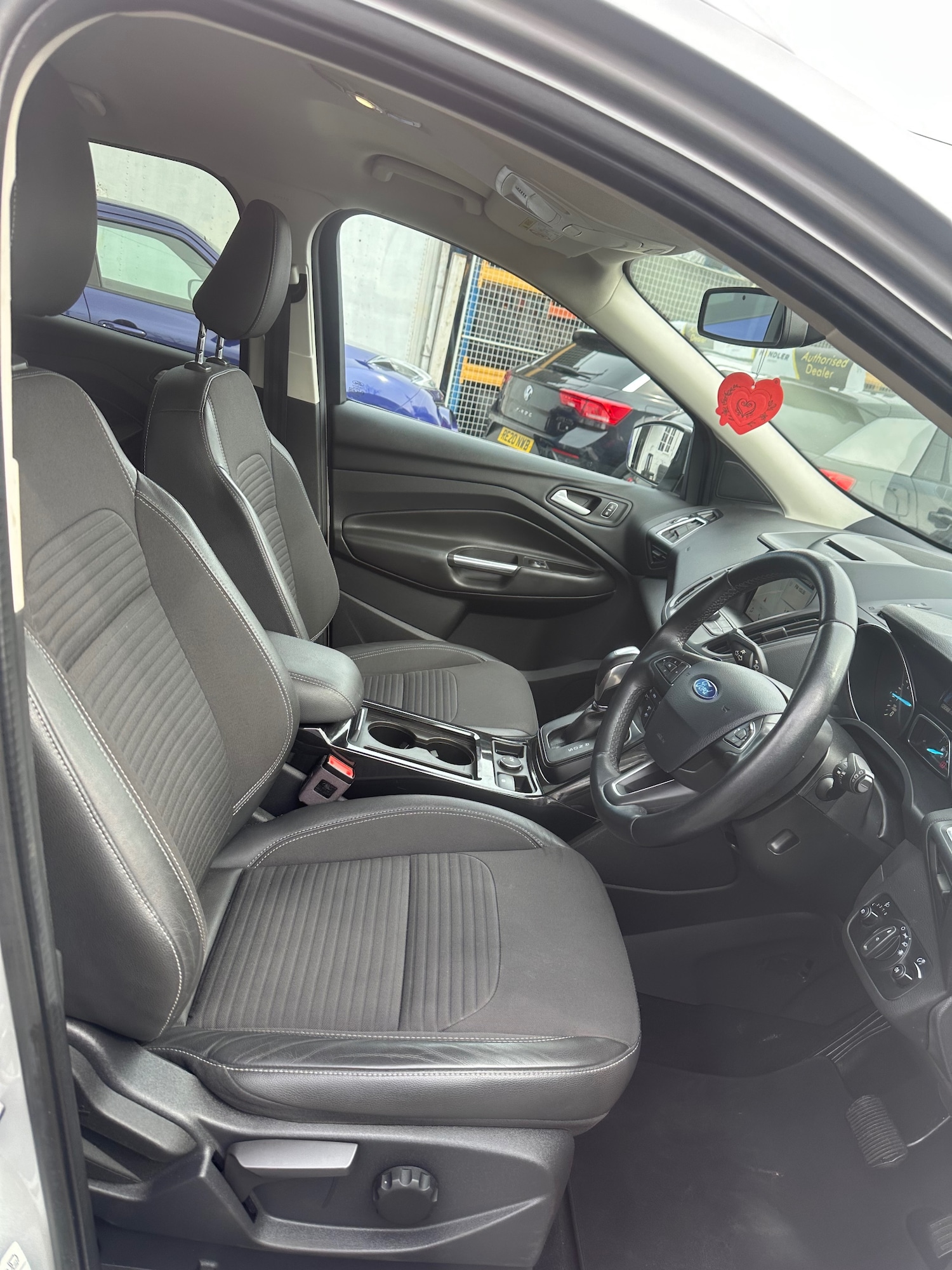 Used Ford Kuga 2017 for sale - 77982737: Photo 11