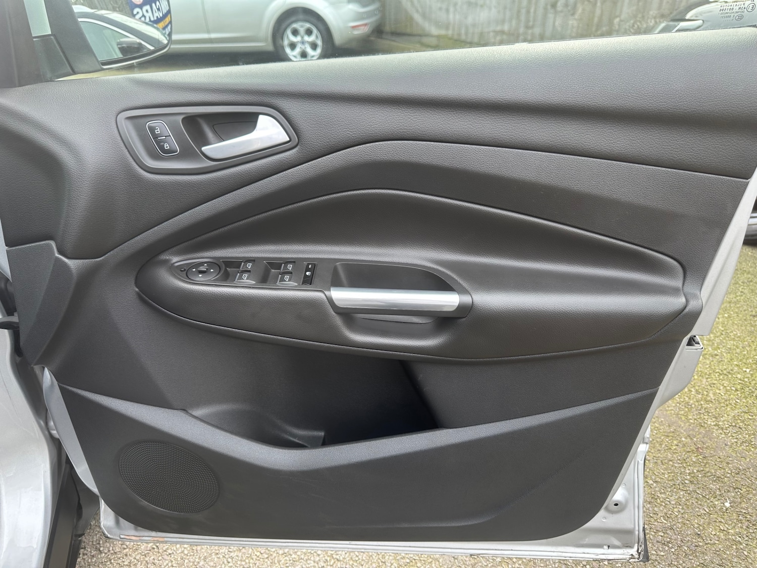 Used Ford Kuga 2017 for sale - 77982737: Photo 19