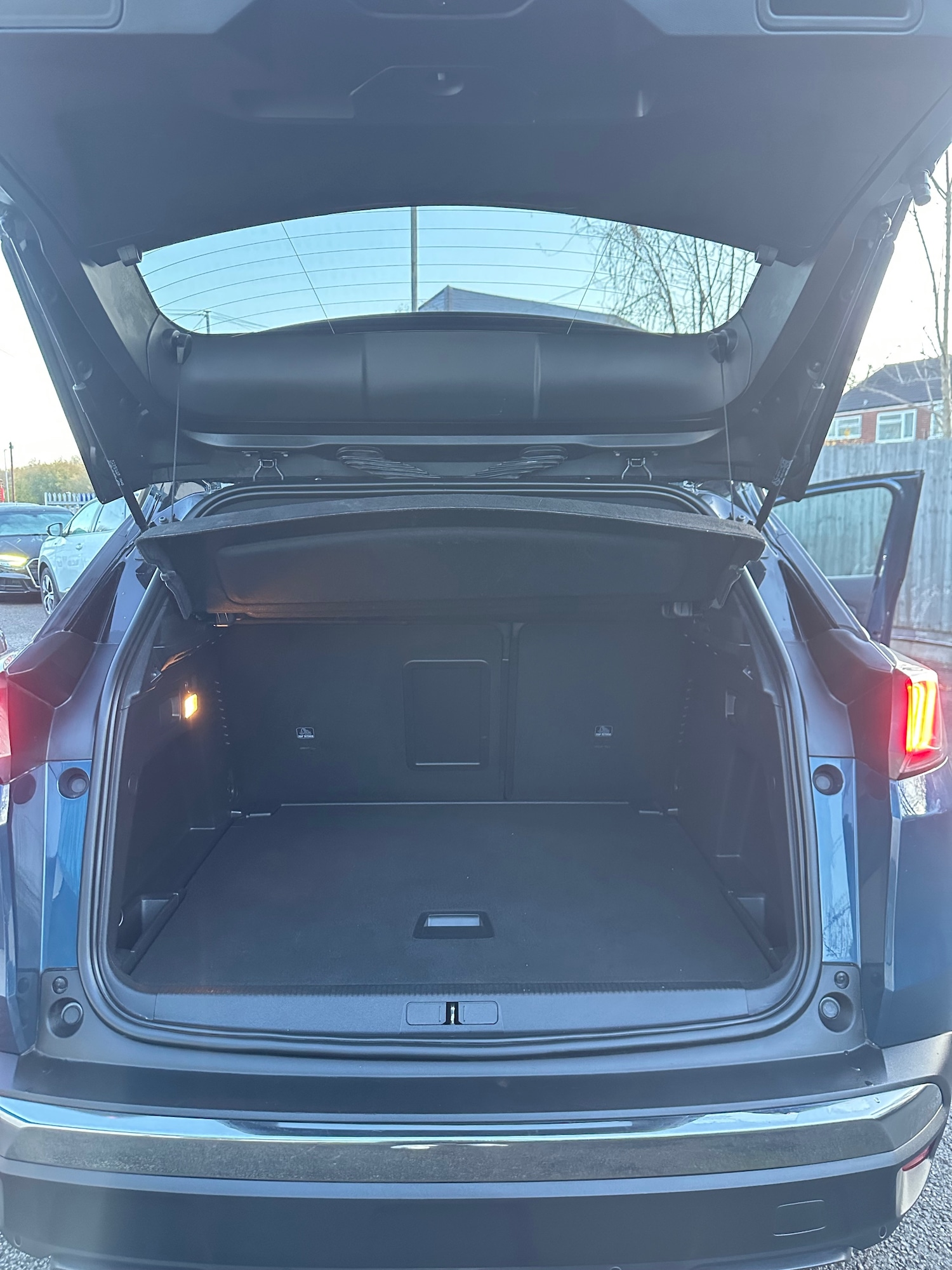 Used Peugeot 3008 2023 for sale - 76840406: Photo 13