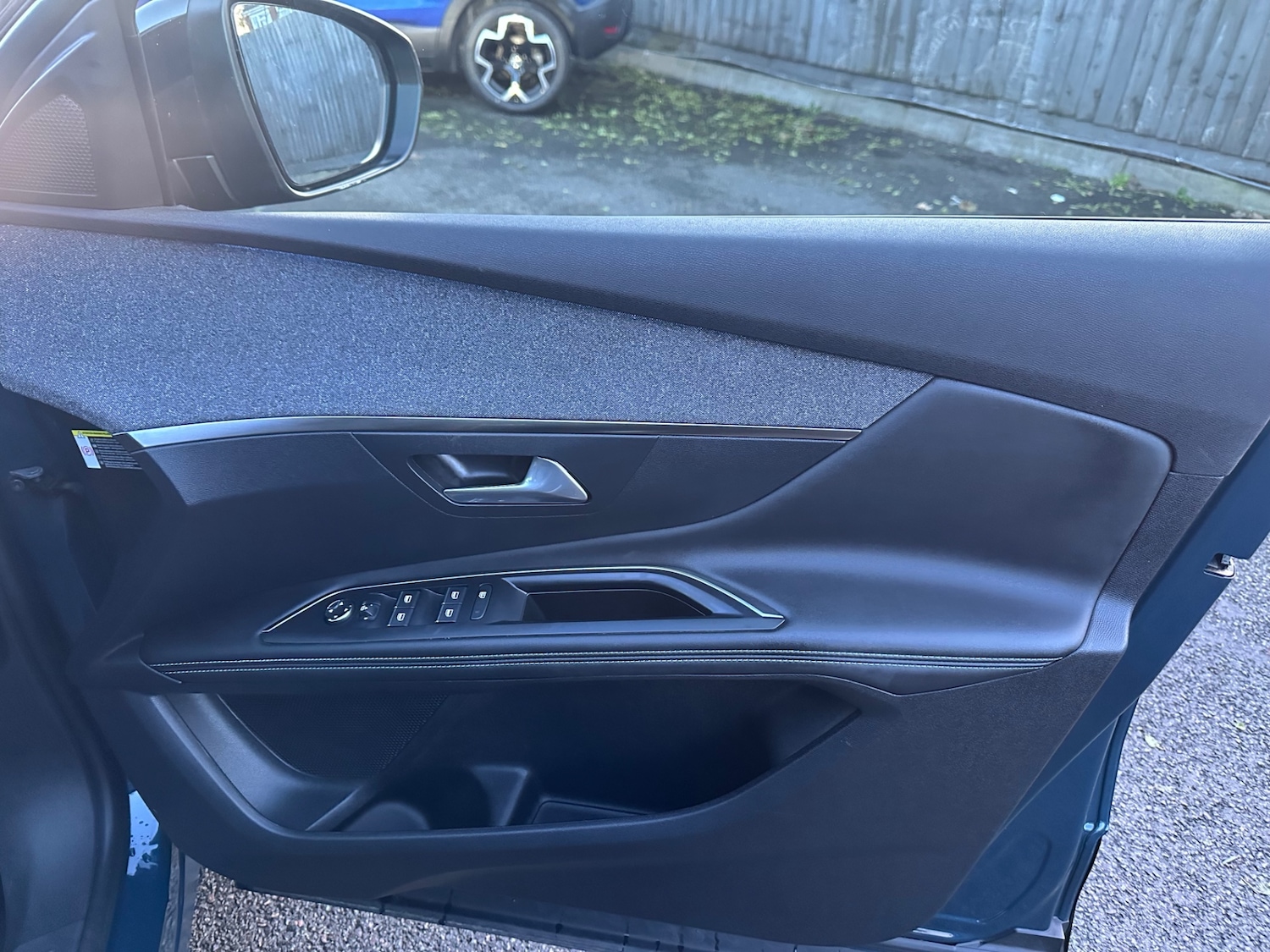 Used Peugeot 3008 2023 for sale - 76840406: Photo 21