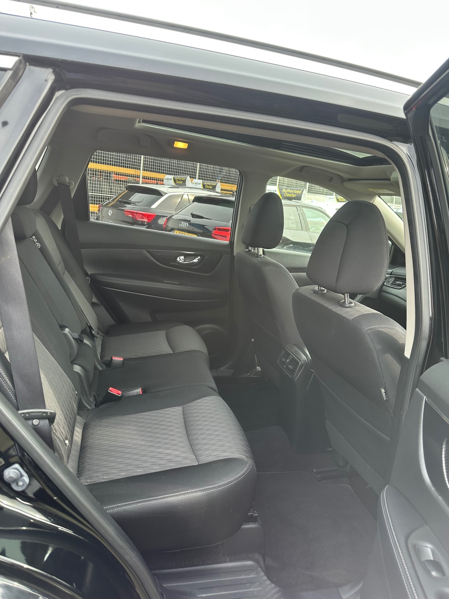 Used Nissan X-Trail 2018 for sale - 77982741: Photo 12