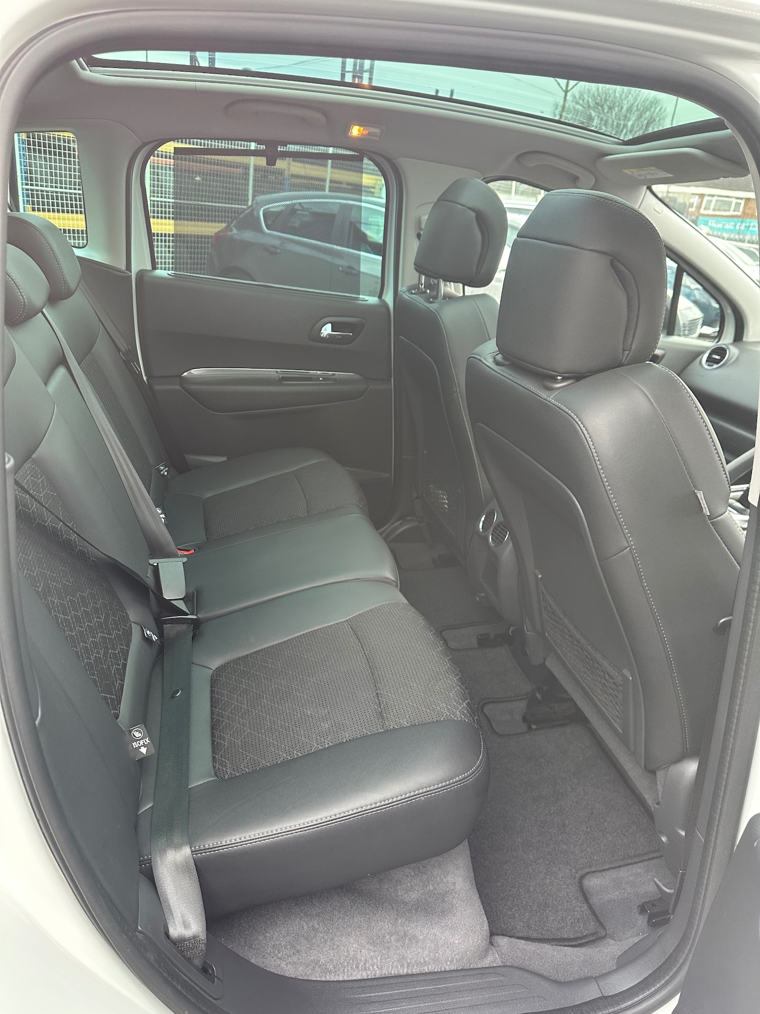 Used Peugeot 3008 2014 for sale - 76839983: Photo 12