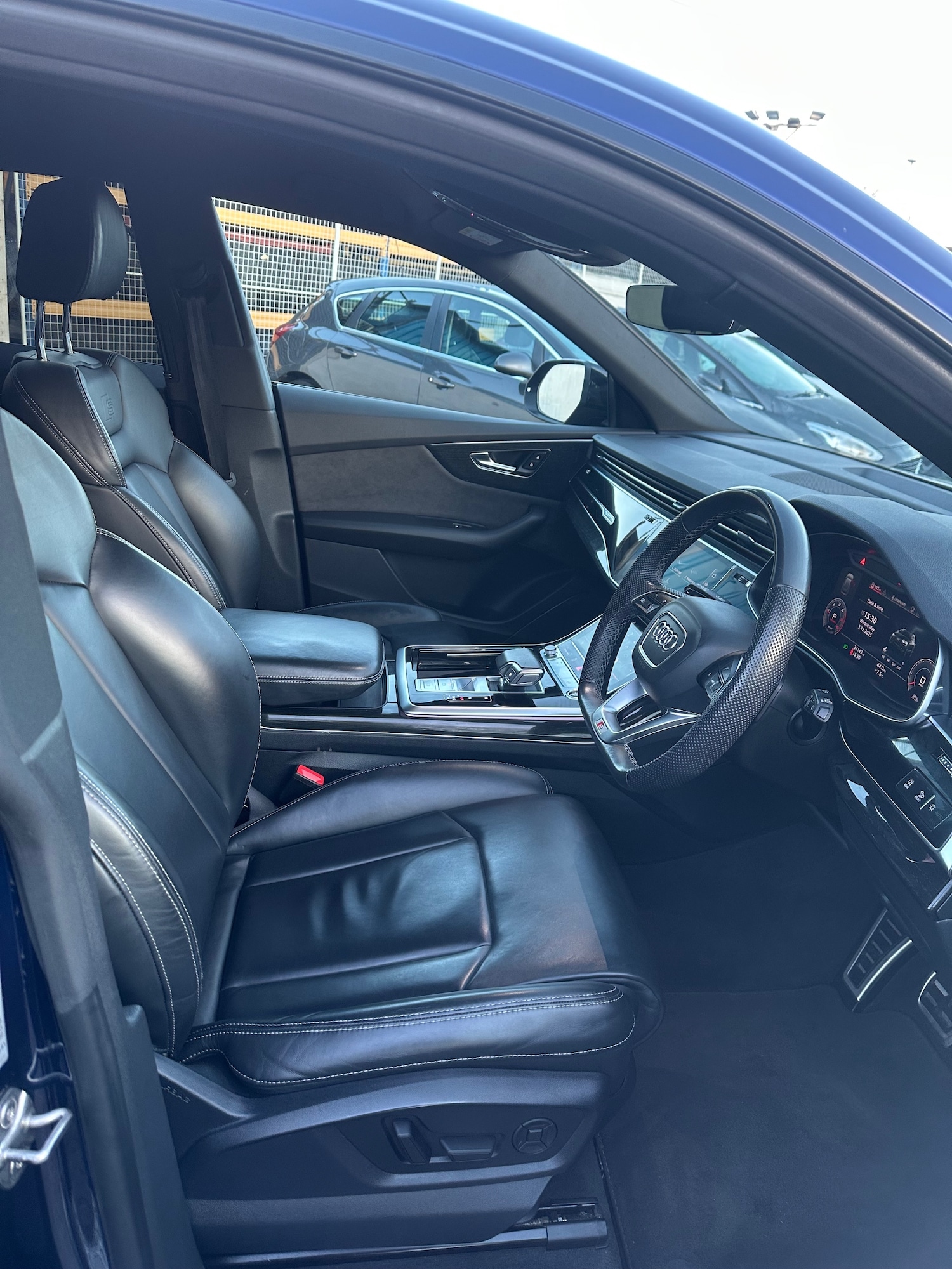 Used Audi Q8 2021 for sale - 76830797: Photo 11