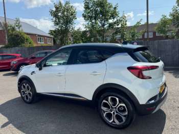 Used Renault Captur 2023 for sale - 74966405: Photo