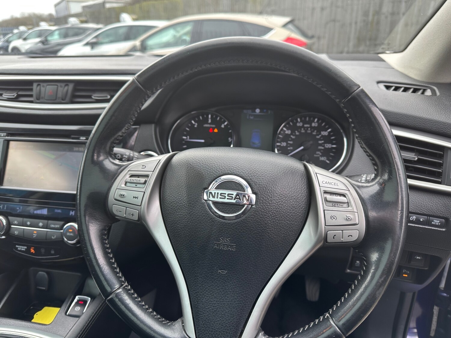 Used Nissan Qashqai 2016 for sale - 77595751: Photo 14