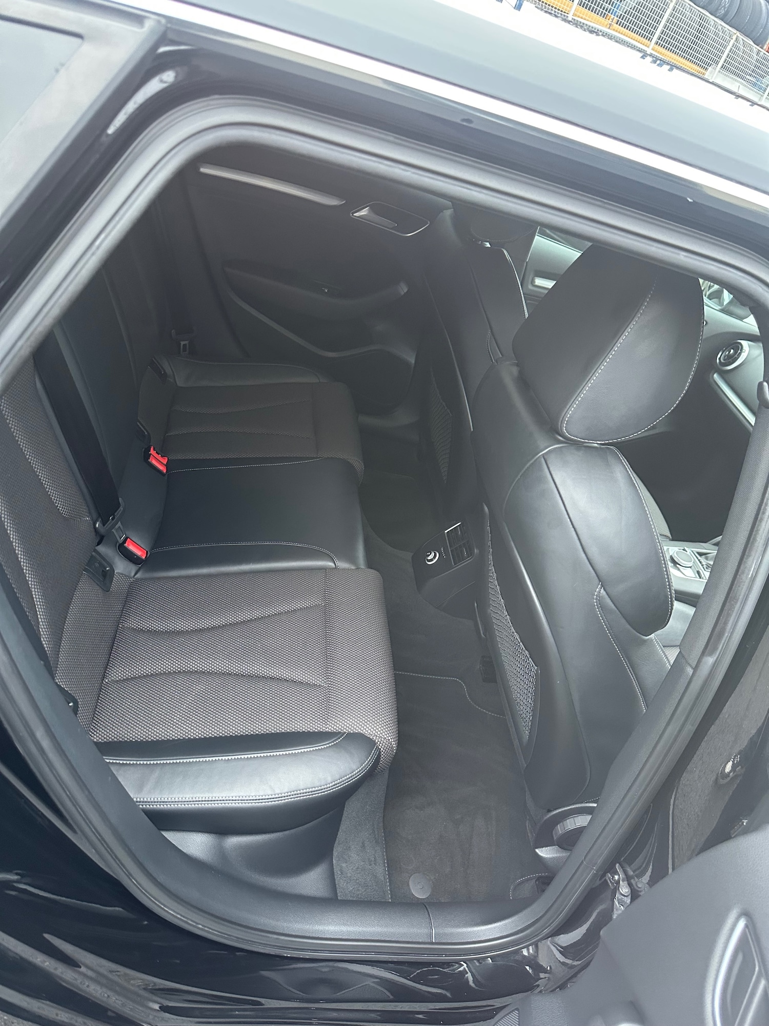 Used Audi A3 2018 for sale - 77028876: Photo 12