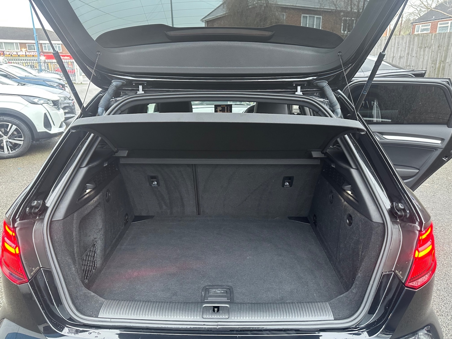 Used Audi A3 2018 for sale - 77028876: Photo 13