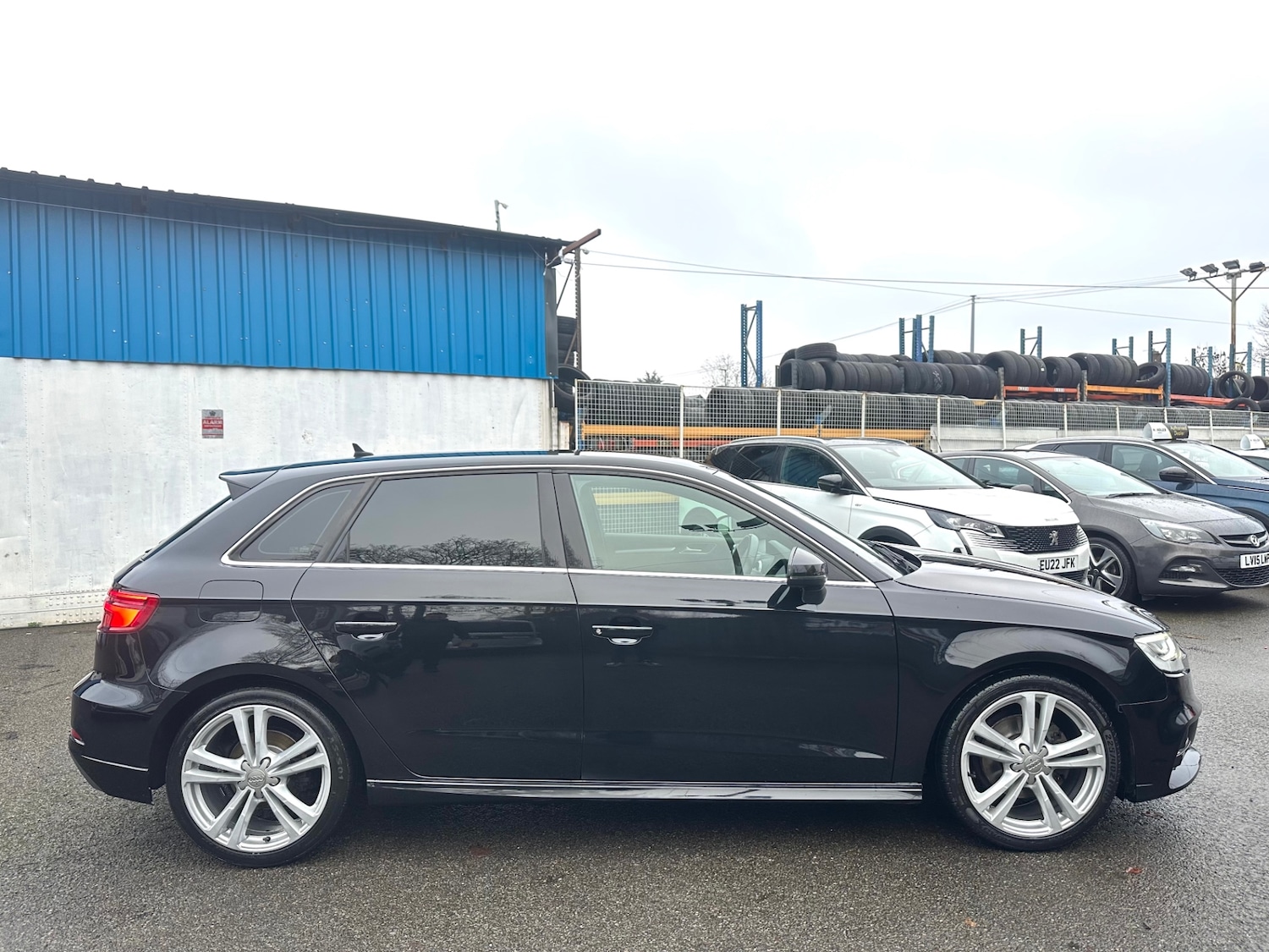 Used Audi A3 2018 for sale - 77028876: Photo 7