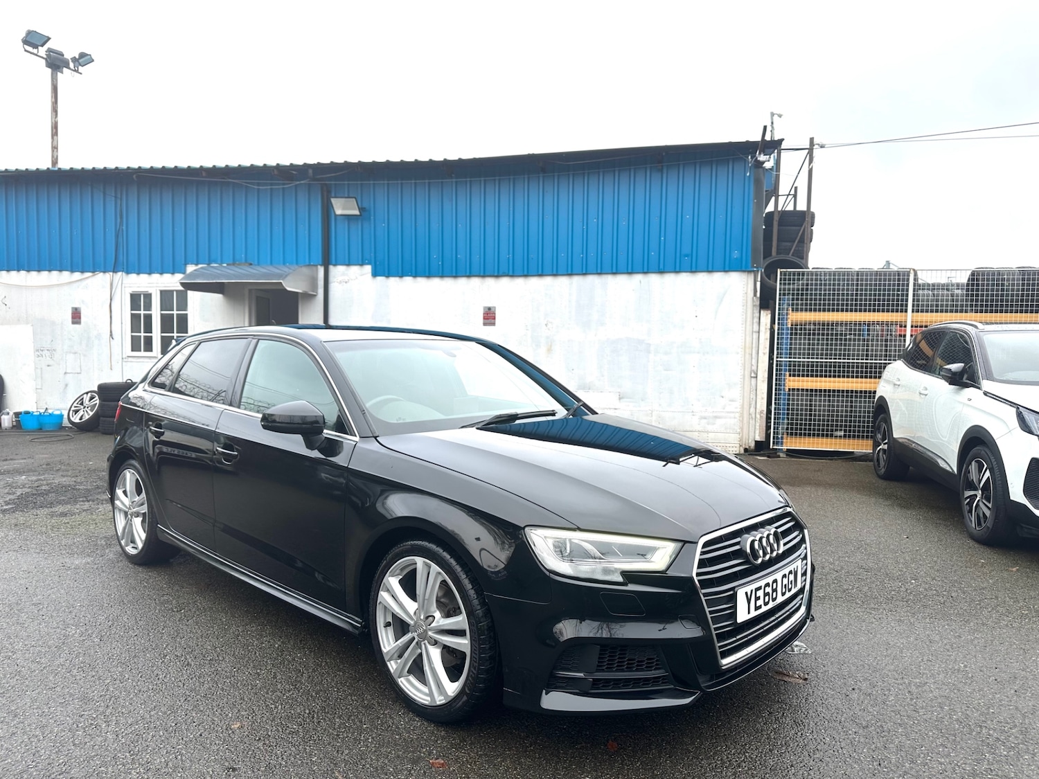 Used Audi A3 2018 for sale - 77028876: Photo 8