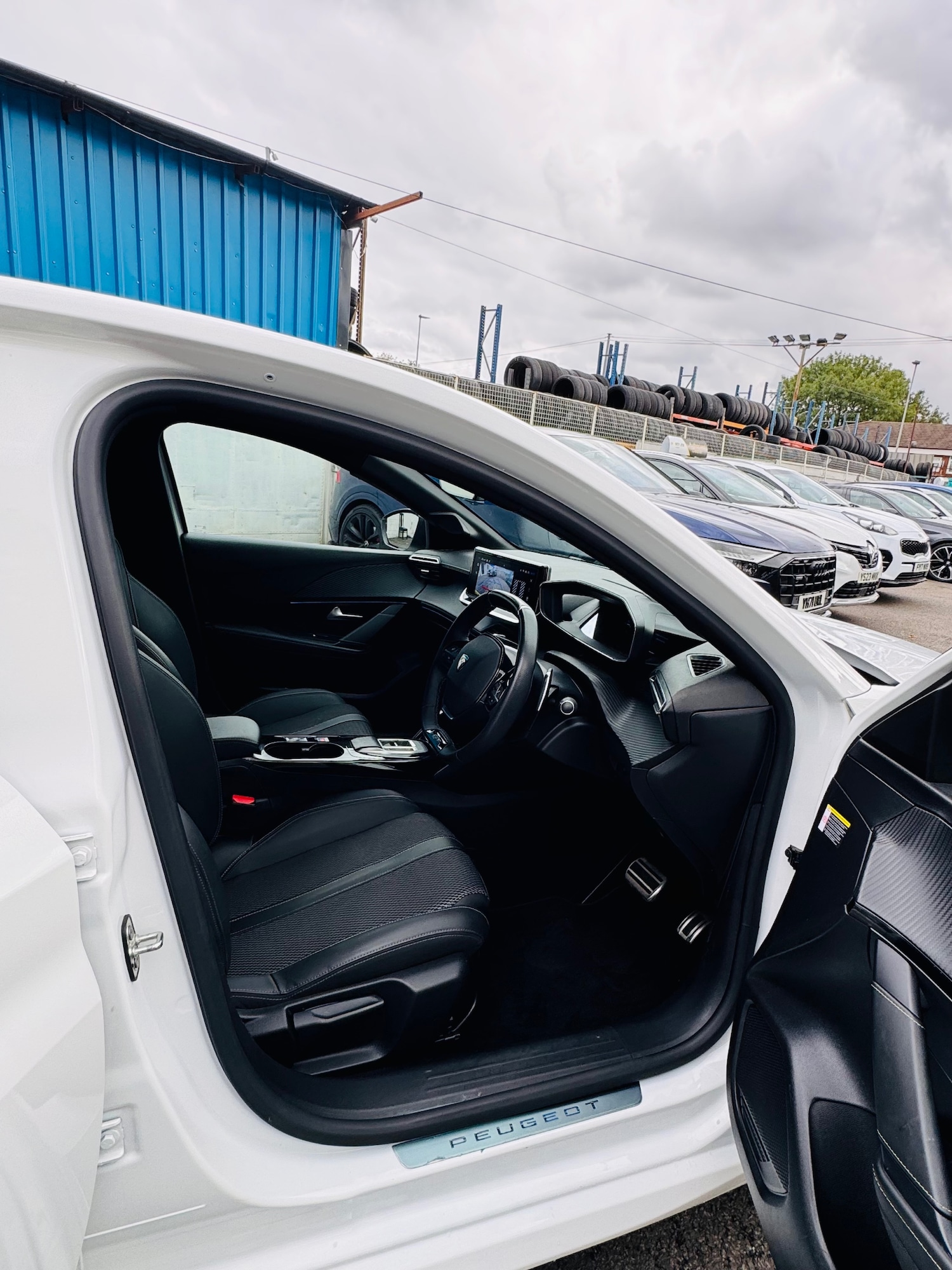 Used Peugeot 208 2024 for sale - 76058315: Photo 11