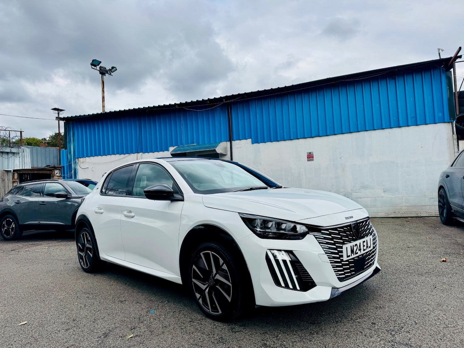 Used Peugeot 208 2024 for sale - 76058315: Photo 8