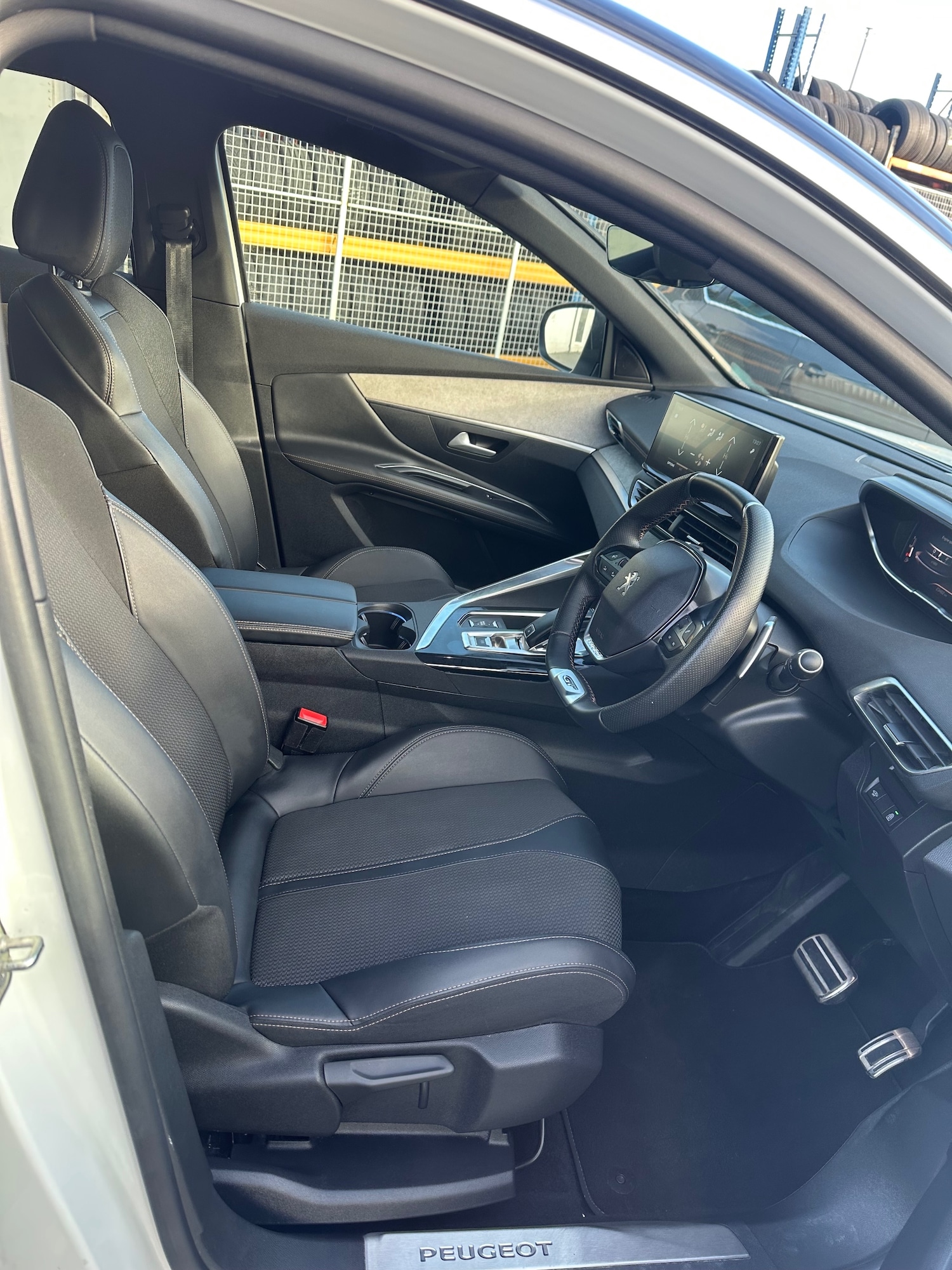 Used Peugeot 3008 2022 for sale - 77029424: Photo 11