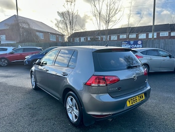 Used Volkswagen Golf 2016 for sale - 76922060: Photo